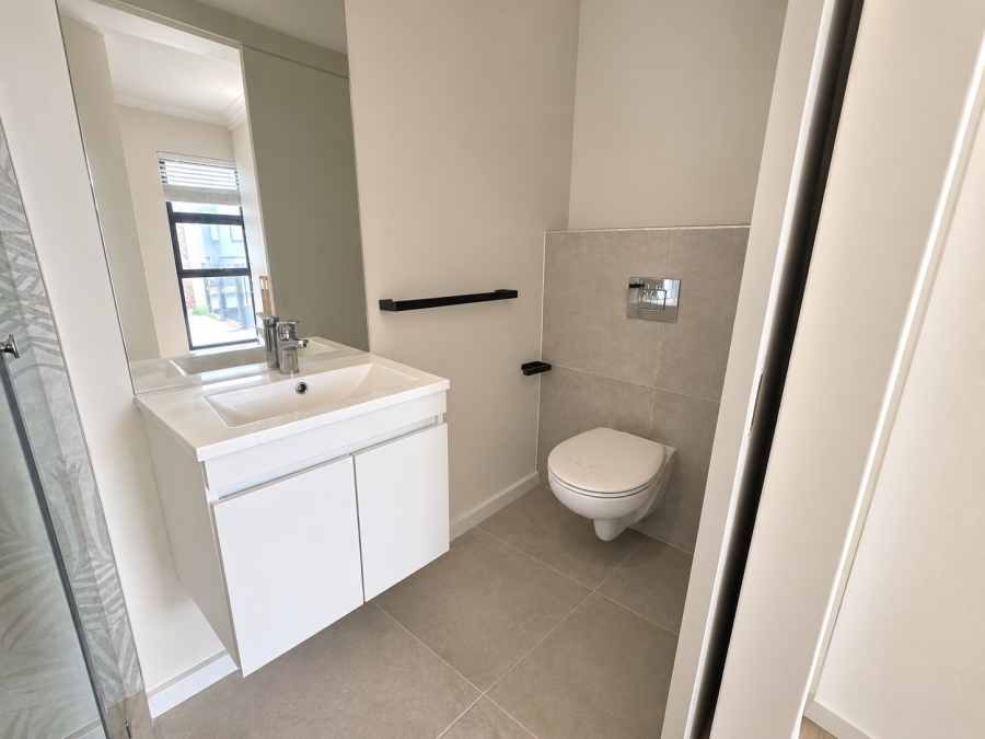 To Let 2 Bedroom Property for Rent in Table View Western Cape